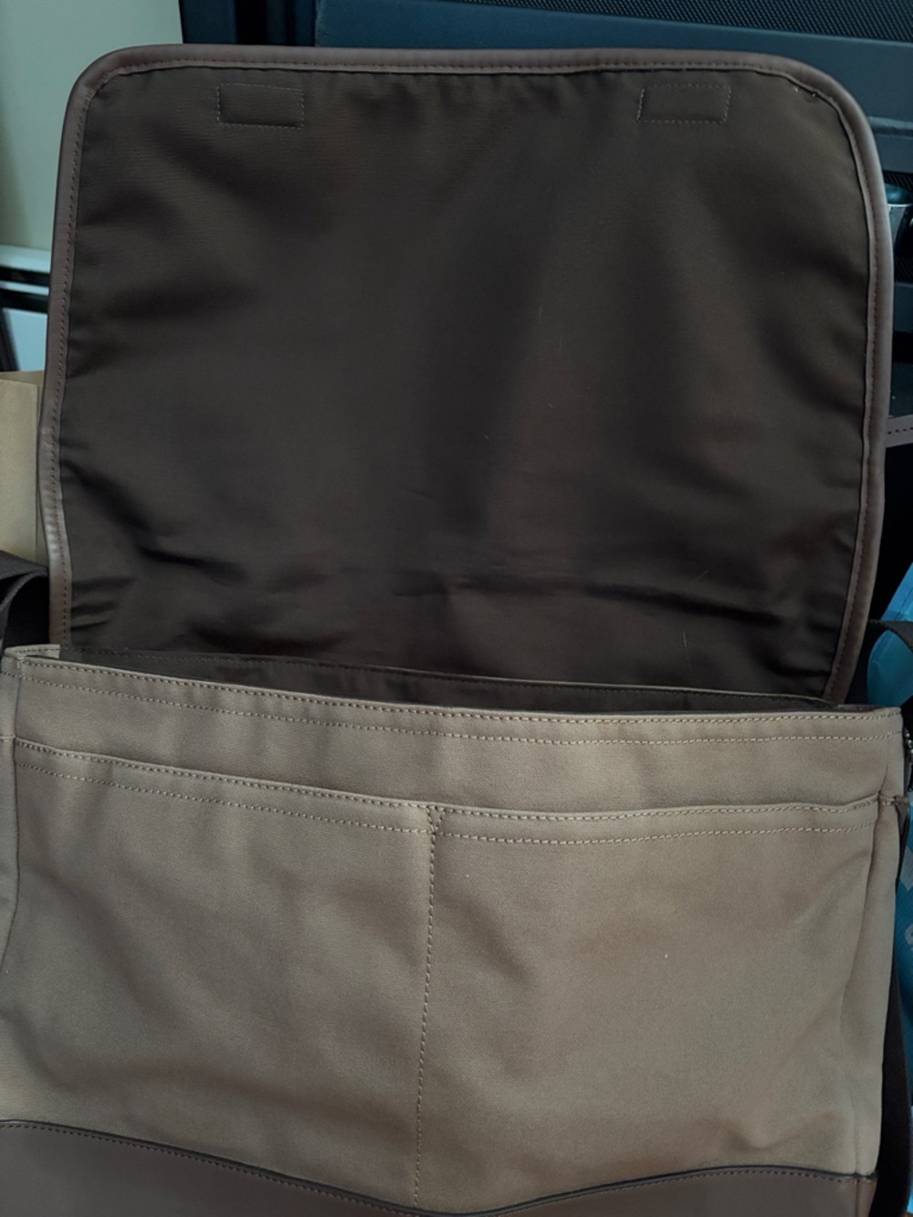 COACH Camden Canvas Brown Canvas Messenger Bag - Picture 4 of 11